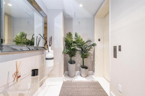 Снять в аренду кондоминиум в Санни-Айлс-Бич, Флорида 3 спальни, 232.35м2, № 2060559 - фото 12