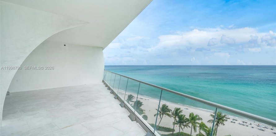 Кондоминиум с 3 спальнями в Санни-Айлс-Бич, Флорида № 2060559