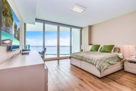 Снять в аренду кондоминиум в Санни-Айлс-Бич, Флорида 3 спальни, 232.35м2, № 2060559 - фото 22