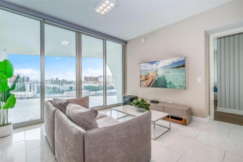 Снять в аренду кондоминиум в Санни-Айлс-Бич, Флорида 3 спальни, 232.35м2, № 2060559 - фото 29