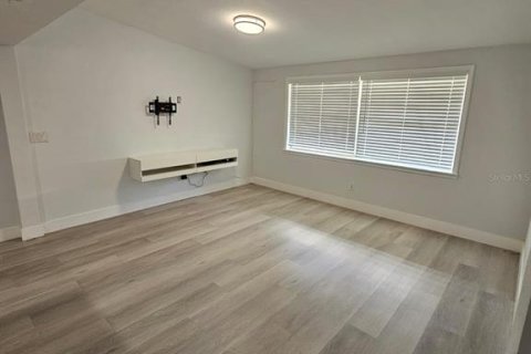 Appartement à louer à Clearwater, Floride: 2 chambres, 81.75 m2 № 1854112 - photo 2