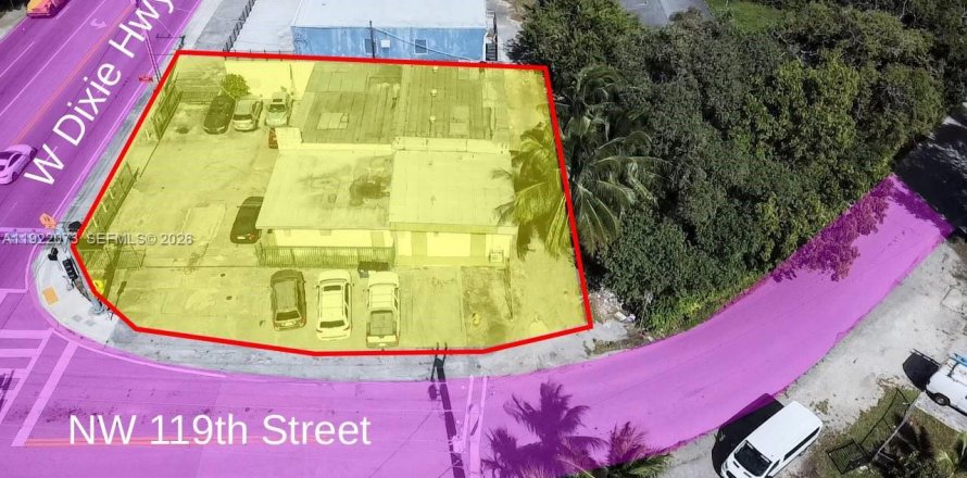 Propiedad comercial en Miami, Florida № 2153705
