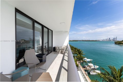 Condominio en venta en Bay Harbor Islands, Florida, 4 dormitorios, 195.56 m2 № 2060531 - foto 7