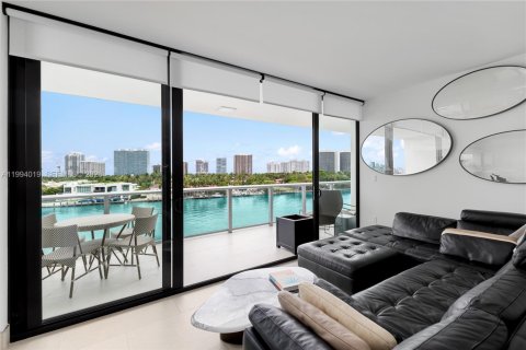Condominio en venta en Bay Harbor Islands, Florida, 4 dormitorios, 195.56 m2 № 2060531 - foto 10
