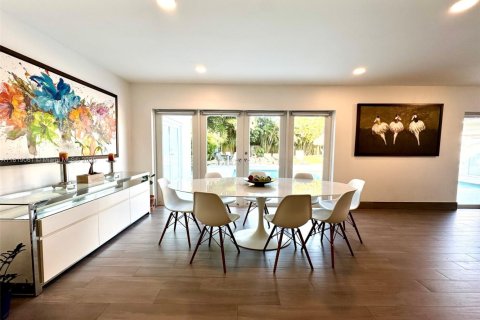 Casa en venta en Miami, Florida, 4 dormitorios, 312.89 m2 № 1776449 - foto 7