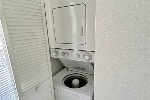 Купить кондоминиум в Нью-Порт-Ричи, Флорида 4 комнаты, 86.86м2, № 2218904 - фото 8