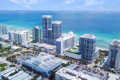 Condo in Miami Beach, Florida, 2 bedrooms  № 1959289 - photo 20