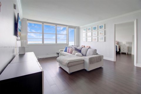 Condo in Miami Beach, Florida, 2 bedrooms  № 1959289 - photo 5