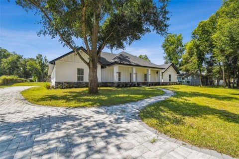House in Plant City, Florida 4 bedrooms, 255.95 sq.m. № 1852673 - photo 6
