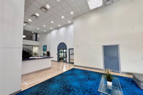 Купить кондоминиум в Норт-Майами, Флорида 1 спальня, 68.75м2, № 2018893 - фото 18