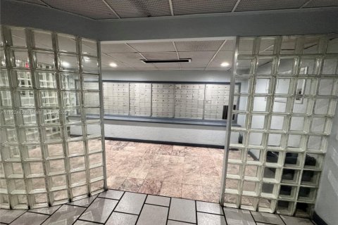 Купить кондоминиум в Норт-Майами, Флорида 1 спальня, 68.75м2, № 2018893 - фото 20