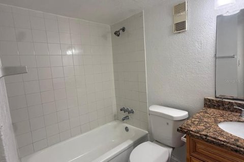 Appartement à louer à Orlando, Floride: 2 chambres, 90.67 m2 № 2383851 - photo 13