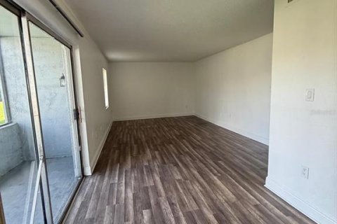 Appartement à louer à Orlando, Floride: 2 chambres, 90.67 m2 № 2383851 - photo 6