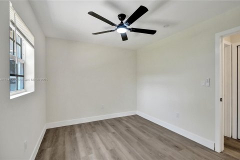 House in Sunrise, Florida 3 bedrooms, 93.37 sq.m. № 2035043 - photo 22