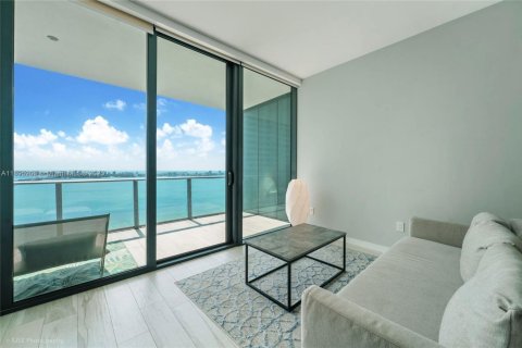 Купить кондоминиум в Майами, Флорида 2 спальни, 98.2м2, № 2042914 - фото 2