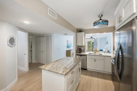 Copropriété à vendre à Lake Worth, Floride: 2 chambres, 104.52 m2 № 2147239 - photo 4