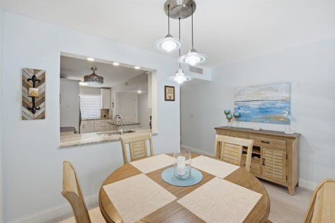 Copropriété à vendre à Lake Worth, Floride: 2 chambres, 104.52 m2 № 2147239 - photo 11