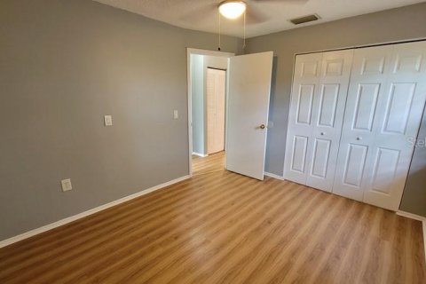 House in New Port Richey, Florida 2 bedrooms, 72 sq.m. № 1917469 - photo 13