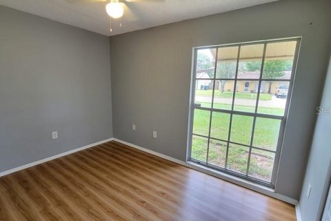 House in New Port Richey, Florida 2 bedrooms, 72 sq.m. № 1917469 - photo 15