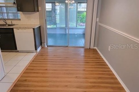 House in New Port Richey, Florida 2 bedrooms, 72 sq.m. № 1917469 - photo 8