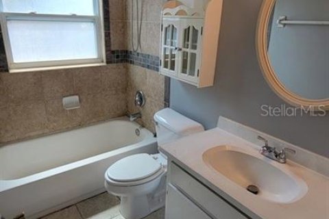 House in New Port Richey, Florida 2 bedrooms, 72 sq.m. № 1917469 - photo 14