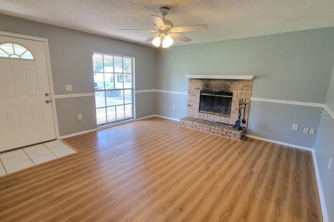 House in New Port Richey, Florida 2 bedrooms, 72 sq.m. № 1917469 - photo 4