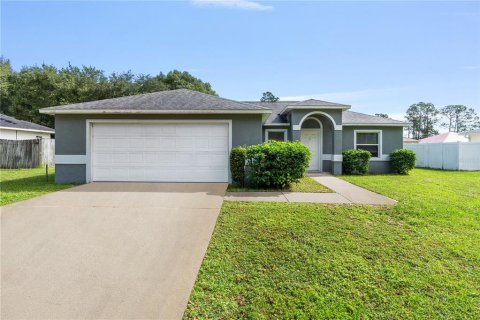 House in Palm Coast, Florida 3 bedrooms, 113.71 sq.m. № 1416083 - photo 1