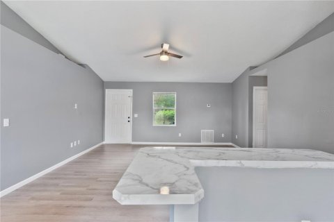 House in Palm Coast, Florida 3 bedrooms, 113.71 sq.m. № 1416083 - photo 12