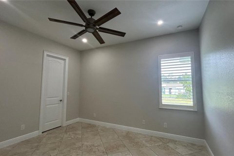 Casa en venta en Port Charlotte, Florida, 3 dormitorios, 129.04 m2 № 2394429 - foto 8
