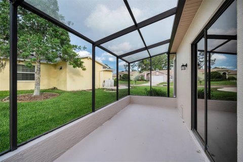 House in New Port Richey, Florida 2 bedrooms, 144.74 sq.m. № 2157681 - photo 22