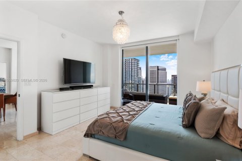 Condo in Miami, Florida, 2 bedrooms  № 1997081 - photo 13