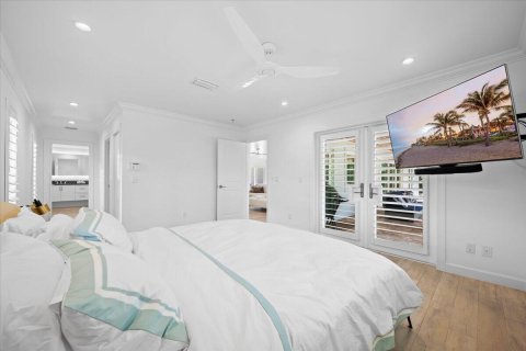 House in Jupiter, Florida 3 bedrooms, 174.84 sq.m. № 2187383 - photo 14