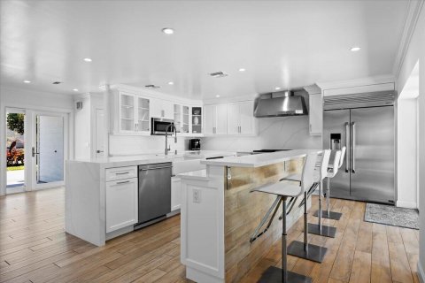 House in Jupiter, Florida 3 bedrooms, 174.84 sq.m. № 2187383 - photo 9