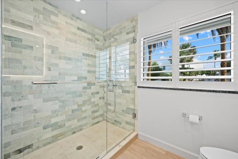 House in Jupiter, Florida 3 bedrooms, 174.84 sq.m. № 2187383 - photo 18