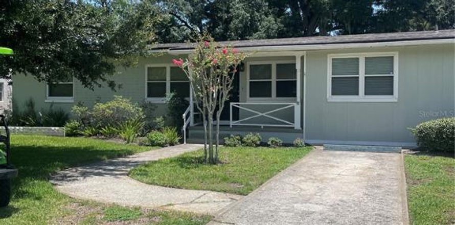 House in Winter Garden, Florida 4 bedrooms, 186.18 sq.m. № 1628433