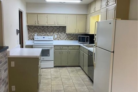 House in Winter Garden, Florida 4 bedrooms, 186.18 sq.m. № 1628433 - photo 4