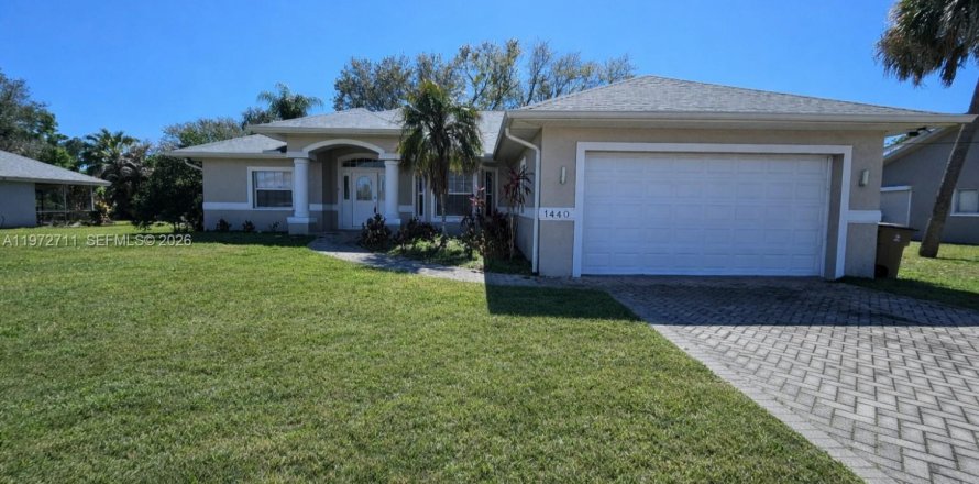 Villa ou maison à Lehigh Acres, Floride 3 chambres, 164.16 m2 № 2033172