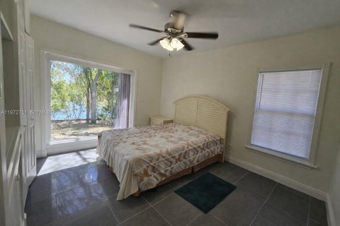 Villa ou maison à louer à Lehigh Acres, Floride: 3 chambres, 164.16 m2 № 2033172 - photo 26