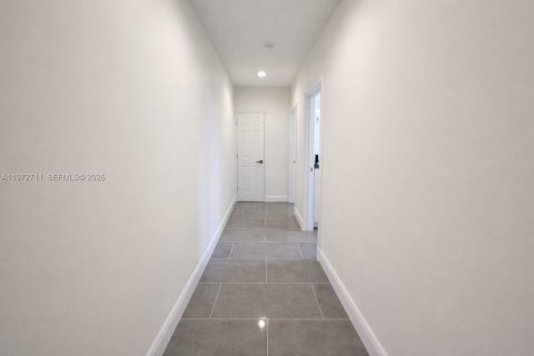 Villa ou maison à louer à Lehigh Acres, Floride: 3 chambres, 164.16 m2 № 2033172 - photo 23