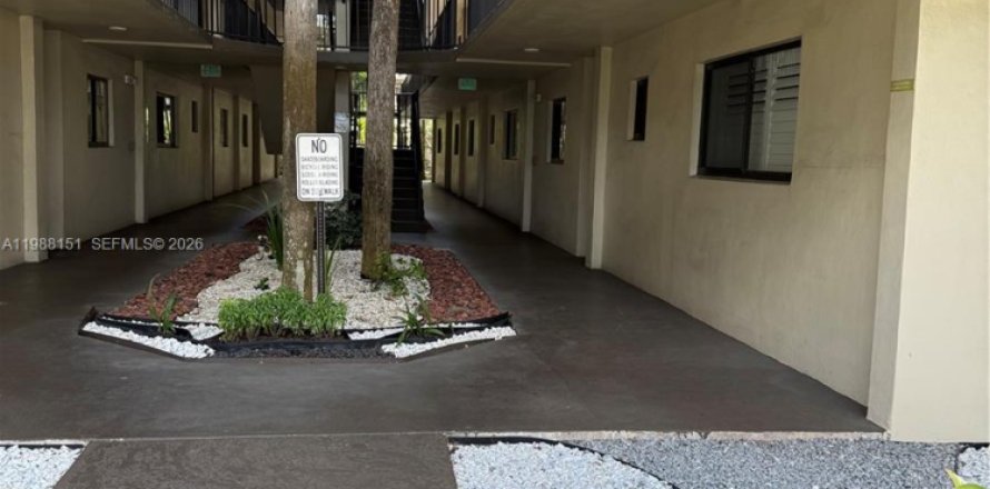 Condominio en Delray Beach, Florida, 2 dormitorios № 2090791