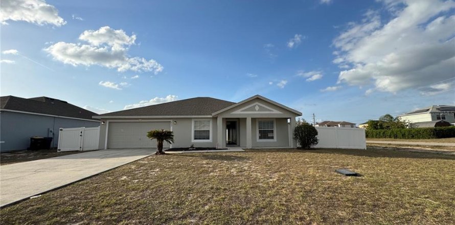 Villa ou maison à Kissimmee, Floride 3 chambres, 172.61 m2 № 1616432