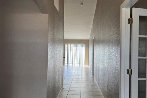 Снять в аренду виллу или дом в Киссимми, Флорида 9 комнат, 172.61м2, № 1616432 - фото 9