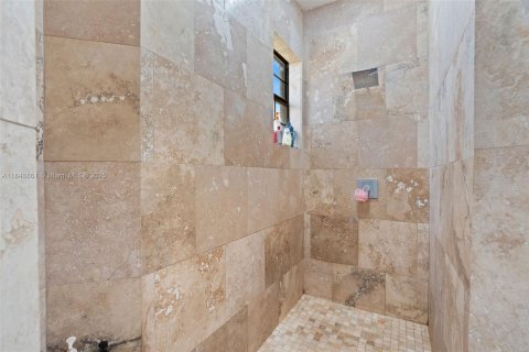 Villa ou maison à vendre à Miami, Floride: 5 chambres, 297.29 m2 № 1850552 - photo 27