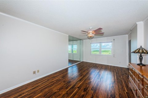 Condominio en venta en Saint Petersburg, Florida, 2 dormitorios, 118.91 m2 № 1881349 - foto 28