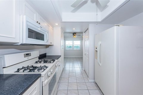 Condominio en venta en Saint Petersburg, Florida, 2 dormitorios, 118.91 m2 № 1881349 - foto 14