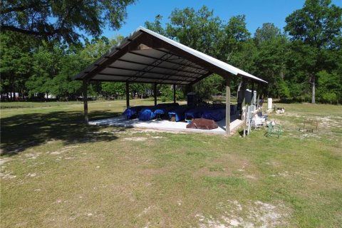 Terreno en venta en High Springs, Florida № 1651390 - foto 1