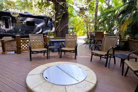 Terreno en venta en River Ranch, Florida № 1642126 - foto 9
