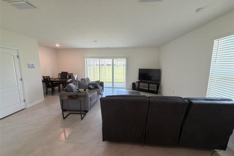 Touwnhouse à louer à Apopka, Floride: 3 chambres, 139.17 m2 № 2097836 - photo 2