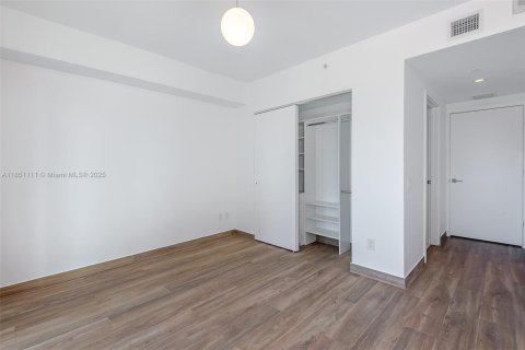 Снять в аренду кондоминиум в Майами, Флорида 3 спальни, 141.77м2, № 1866983 - фото 19