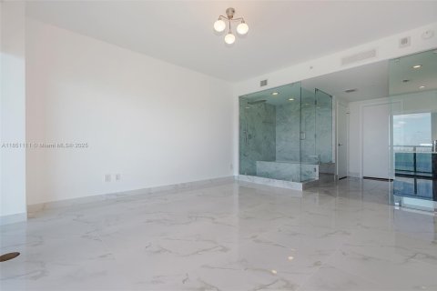 Снять в аренду кондоминиум в Майами, Флорида 3 спальни, 141.77м2, № 1866983 - фото 11
